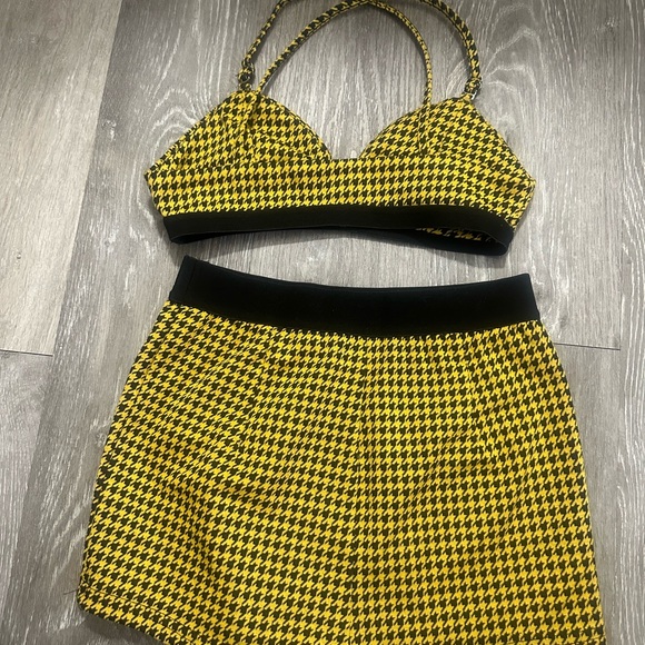 G Woo Stylish Black and Yellow Houndstooth Bra - Picture 2 of 3